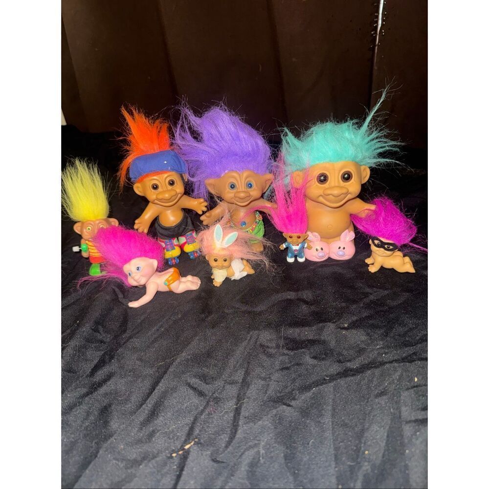 Bundle of 8 various Russ Trolls